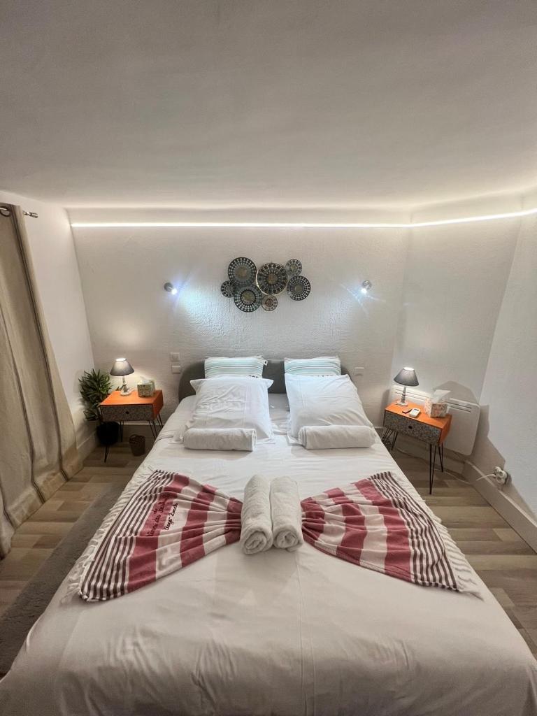 קאן La Diva Du Festival - 10 Mn A Pied Palais & Plages - Cosy & Calme - Clim - Wifi מראה חיצוני תמונה